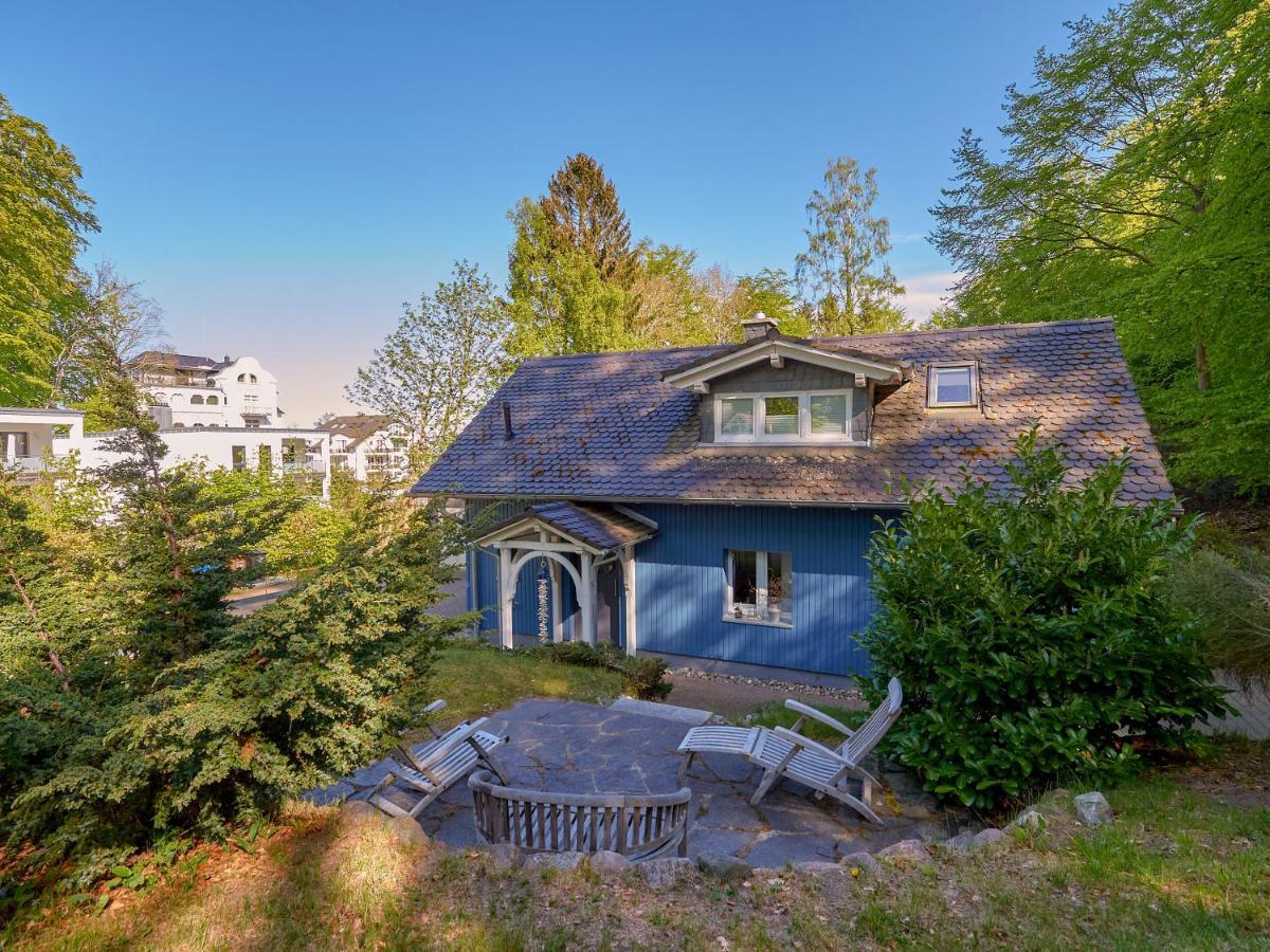 Blaues Strandhaus Sellin Exterior photo