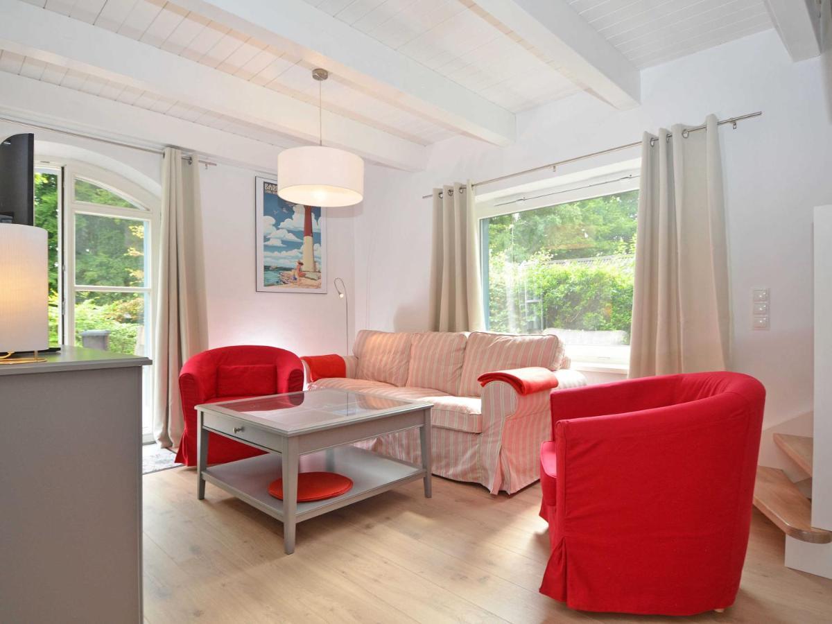 Blaues Strandhaus Sellin Exterior photo