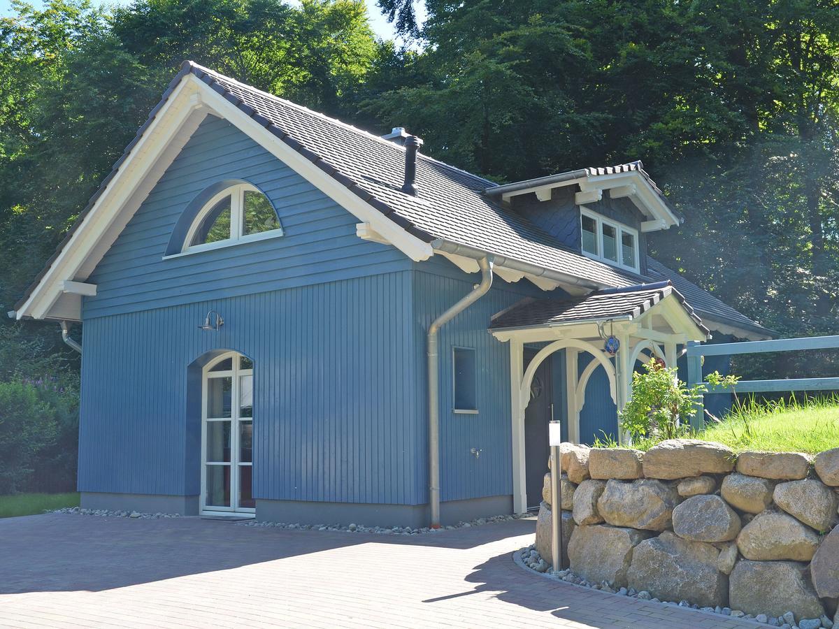 Blaues Strandhaus Sellin Exterior photo